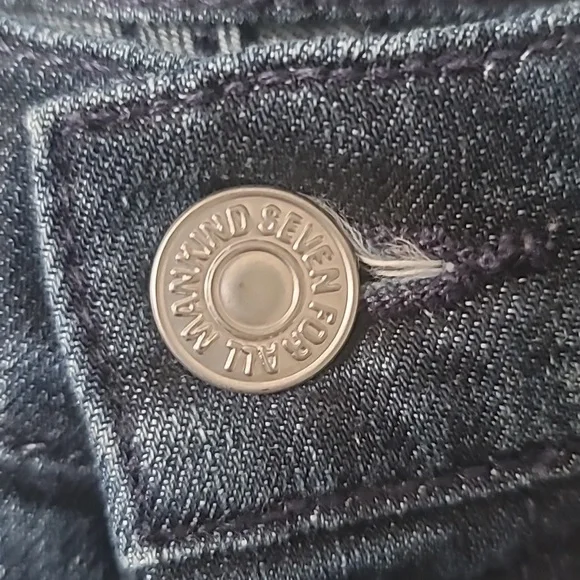 Pre-Owned 7 For All Mankind Junior Women's Jeans - Classic and Trendy-Size 26 - Picture 5 of 11
